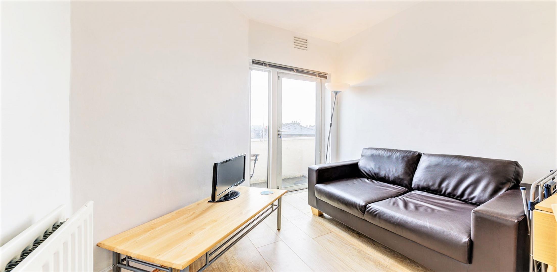 			2 Bedroom, 1 bath, 1 reception Flat			 Sherriff Road, WEST HAMPSTEAD